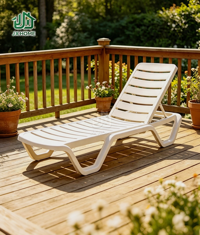 Comfortable Folding Lounge Chairs